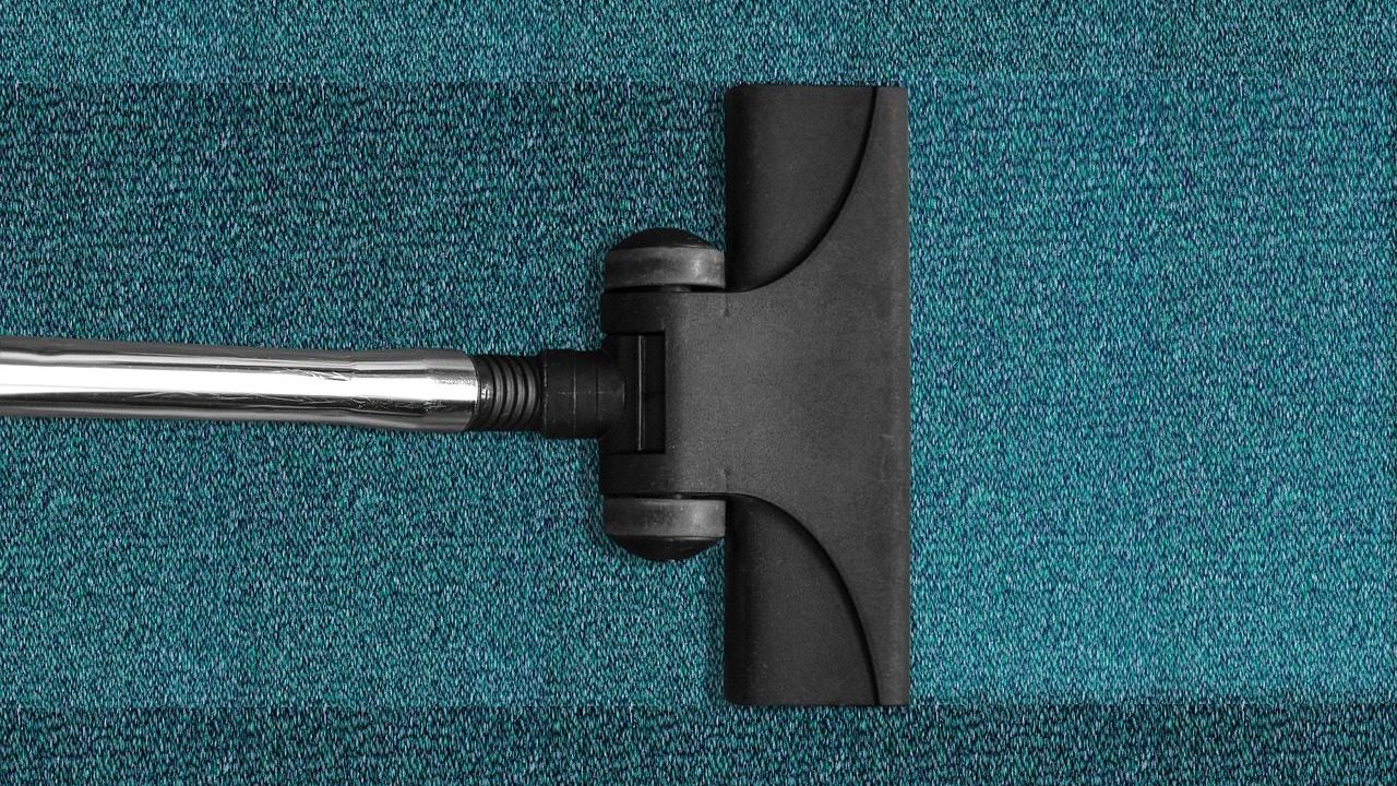 vacuum cleaner, vacuuming, cleaning, cleanup, carpet, carpeting, vacuum, clean, cleanliness, cleaning equipment, cleaning, cleaning, cleaning, cleaning, cleaning, carpet, carpet, clean